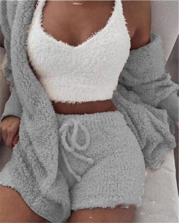 Ultimate Loungewear: 3-Piece Plush Set